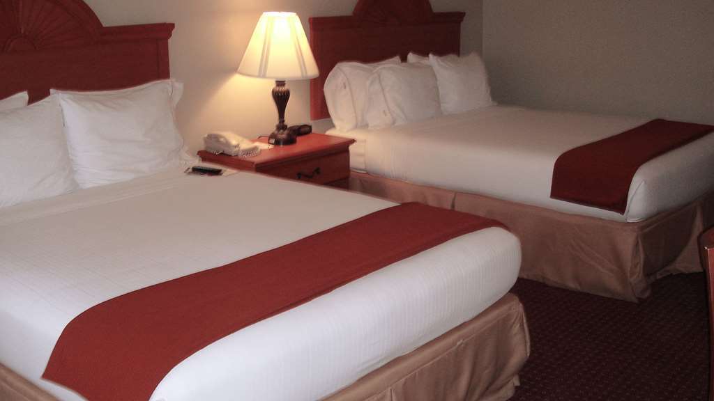 Baymont By Wyndham Marianna Hotel Room photo