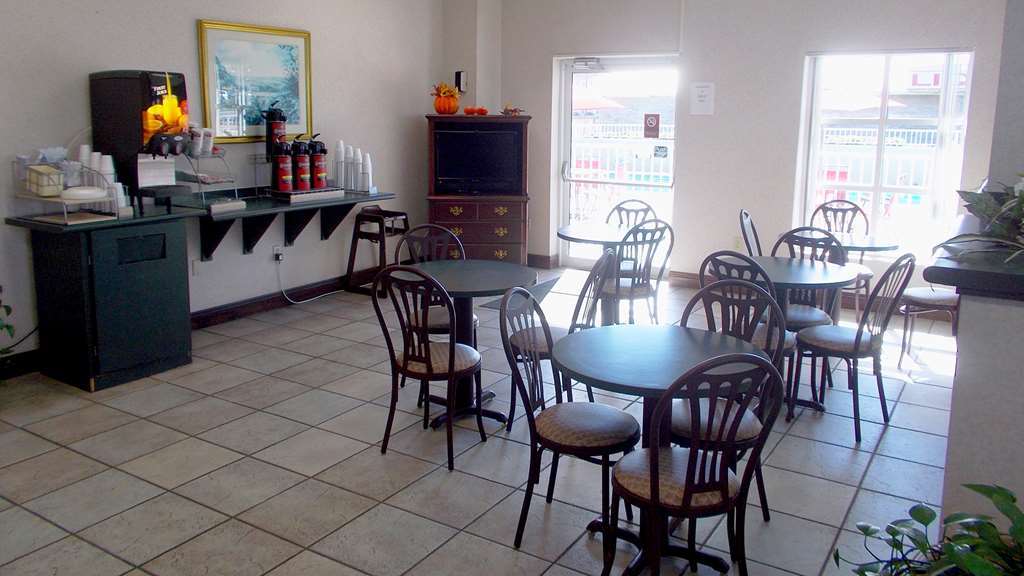 Baymont By Wyndham Marianna Hotel Restaurant photo
