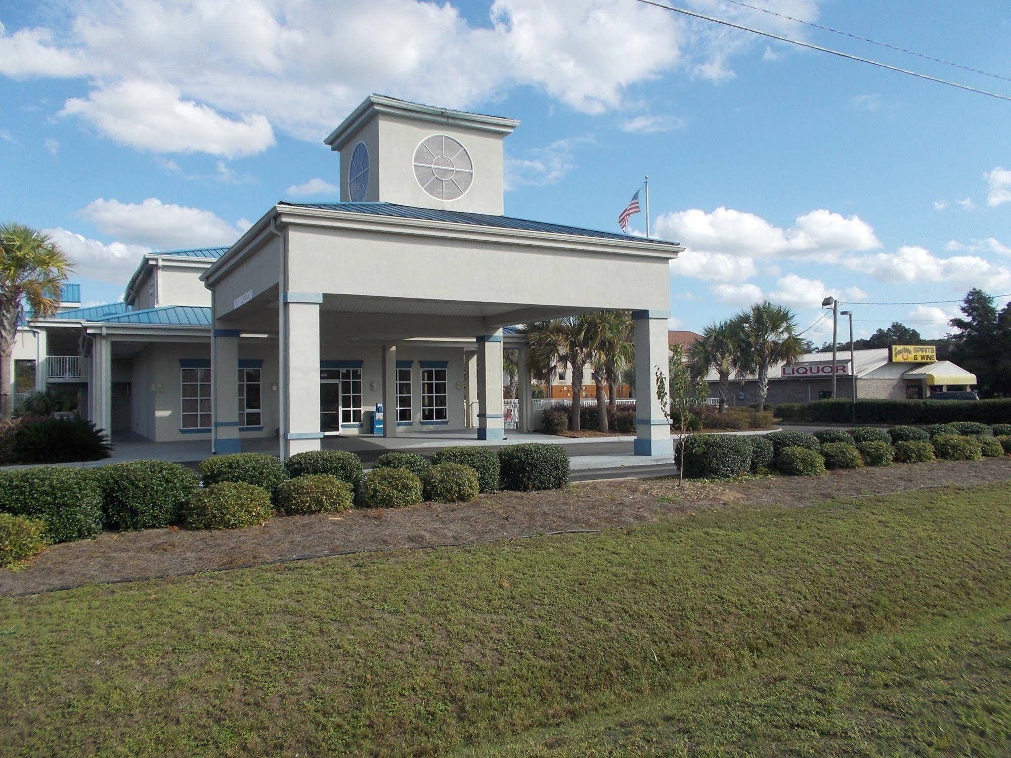 Baymont By Wyndham Marianna Hotel Exterior photo
